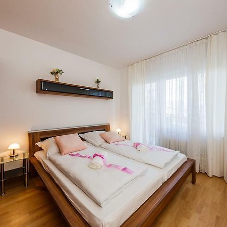 Apartman Lucija Kastela Exterior photo