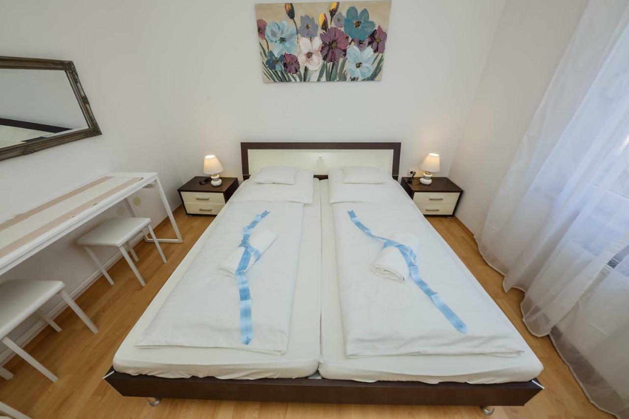 Apartman Lucija Kastela Exterior photo