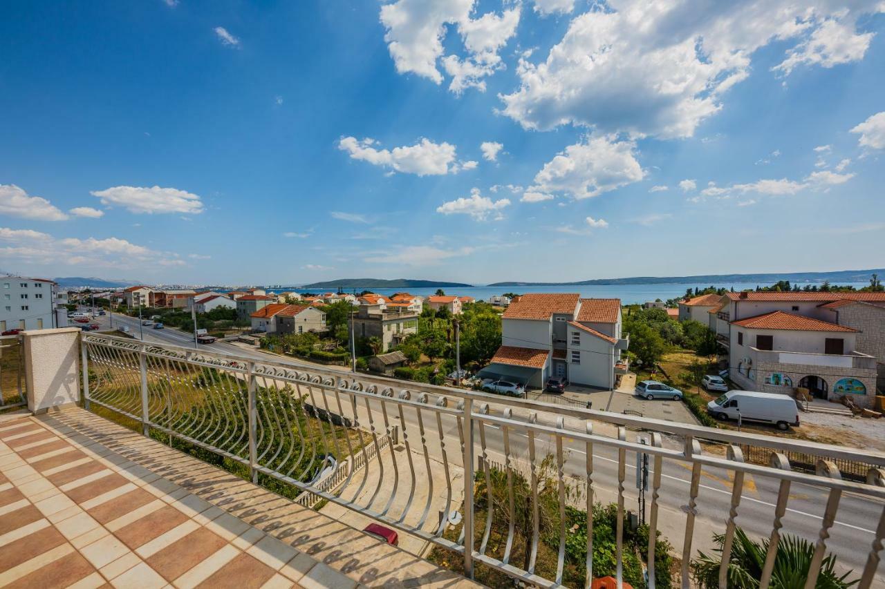 Apartman Lucija Kastela Exterior photo